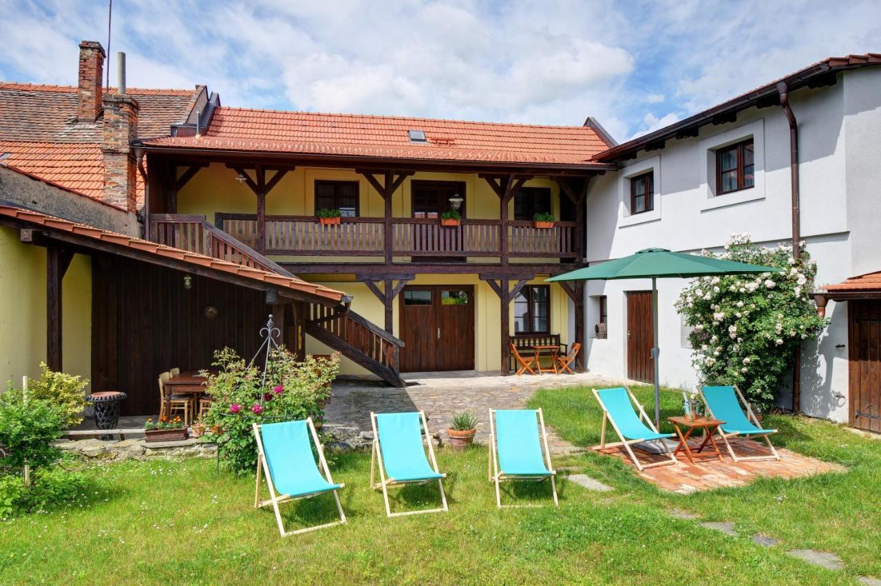 Na Letnim Byte Kourim Exterior photo